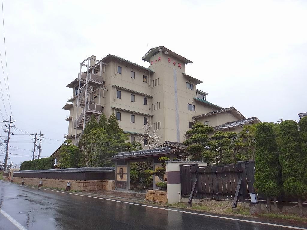 夕日ヶ浦温泉 海花亭 花御前 旧 紫峰閣 外観と海に面した部屋 ウィローの湯煙 食べ物日記