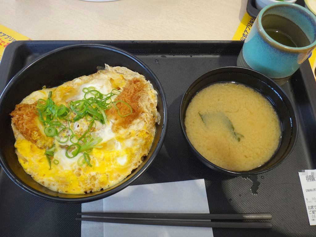 松のや 朝の新メニュー 得朝親子ささみかつ丼 ウィローの湯煙 食べ物日記